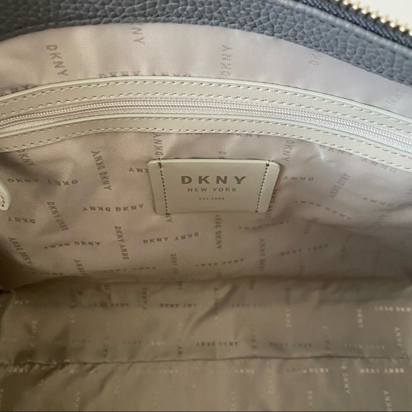 BNWT DKNY Erin Leather Crossbody Satchel - Picture 6 of 10